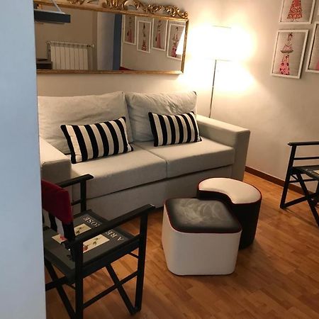 バーリCalefati House Possibilita Self Check In Dopo Le 22アパートメント エクステリア 写真