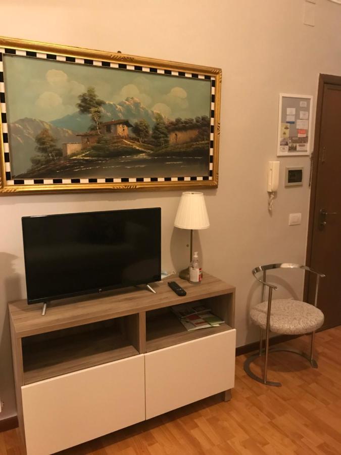 バーリCalefati House Possibilita Self Check In Dopo Le 22アパートメント エクステリア 写真