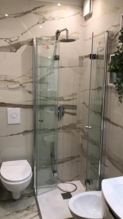 バーリCalefati House Possibilita Self Check In Dopo Le 22アパートメント エクステリア 写真